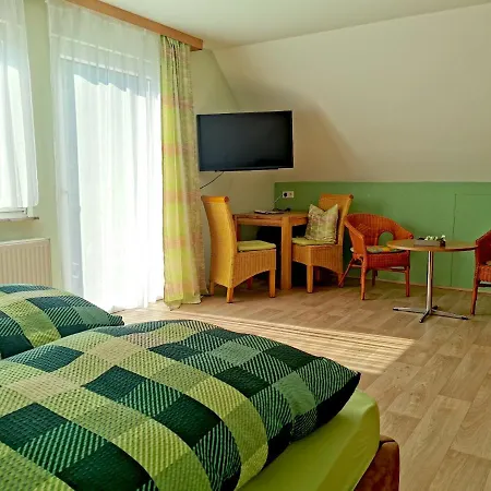 Vor Lauter Baeumen 4*