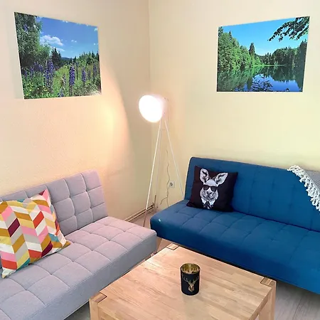 Konukevi Vor Lauter Baeumen