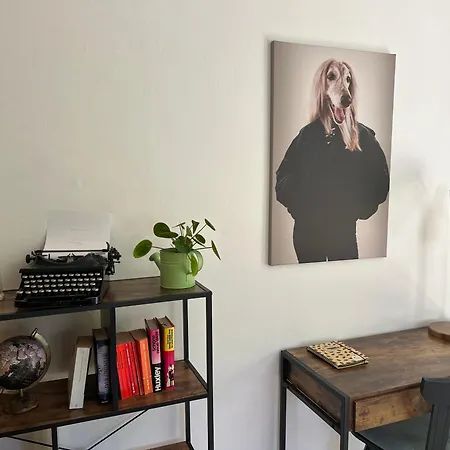 Konukevi Vor Lauter Baeumen