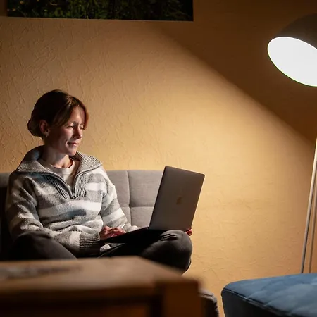 Konukevi Vor Lauter Baeumen